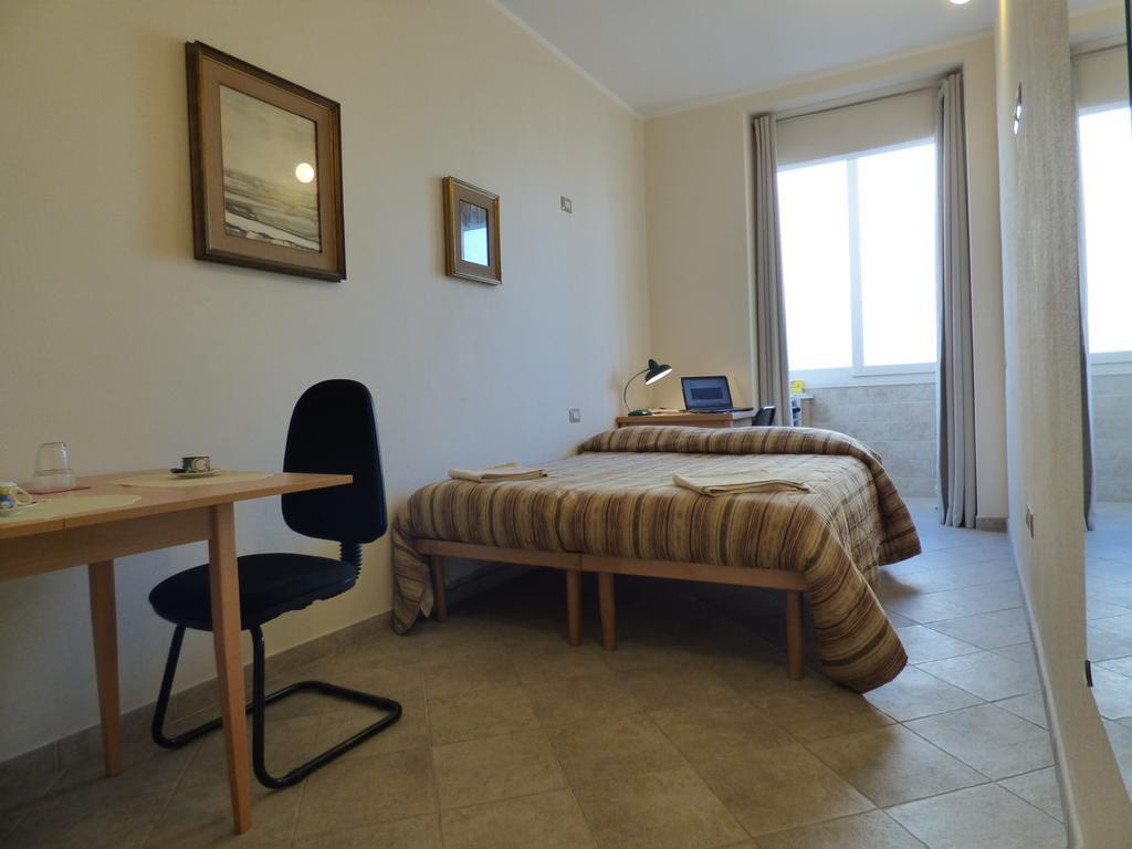 Anania Hotel Cagliari Ruang foto